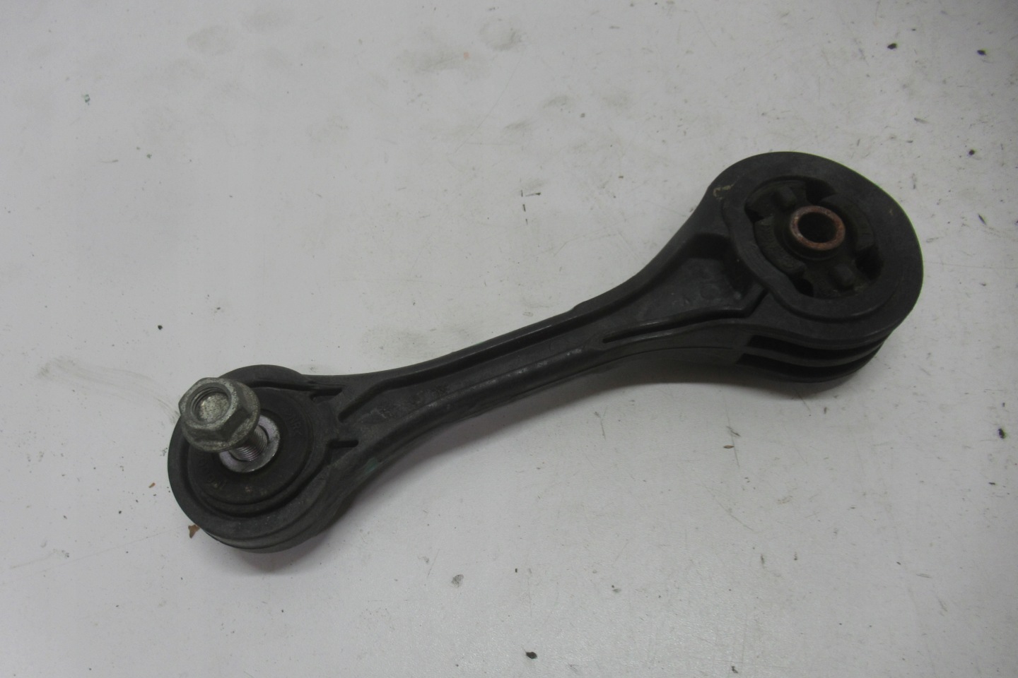 SUBARU FORESTER 11R Getriebehalter getriebe