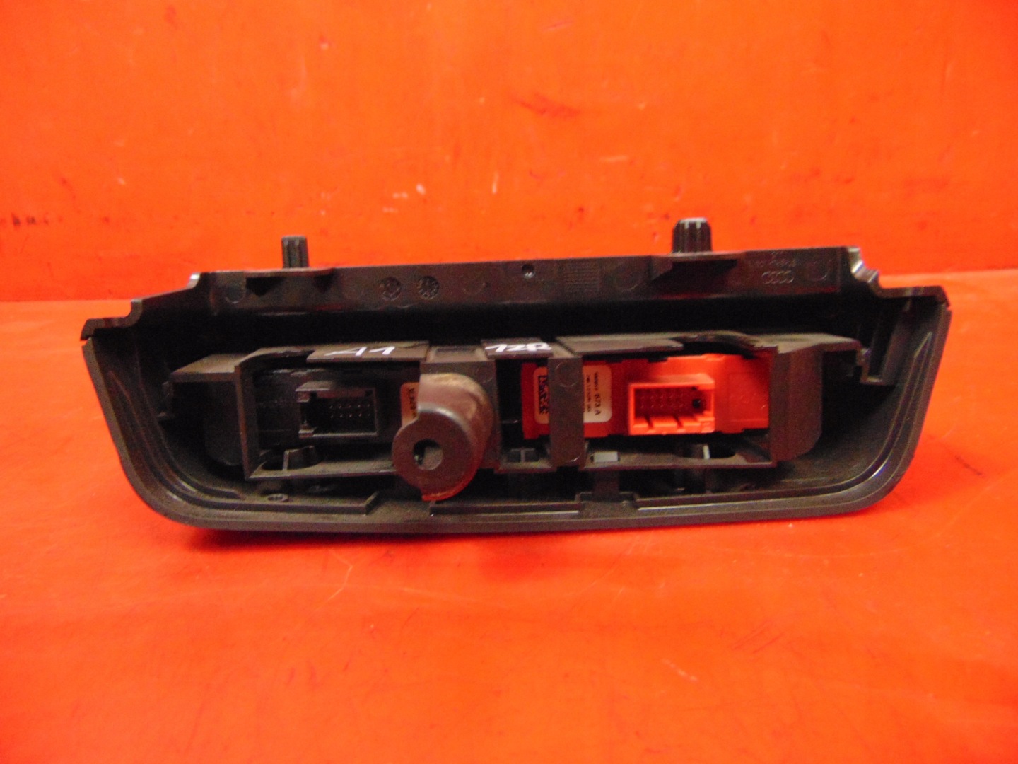 AUDI A1 8X Schalter ESP Hitzung Sitze 8X0959673A 8X0959674A
