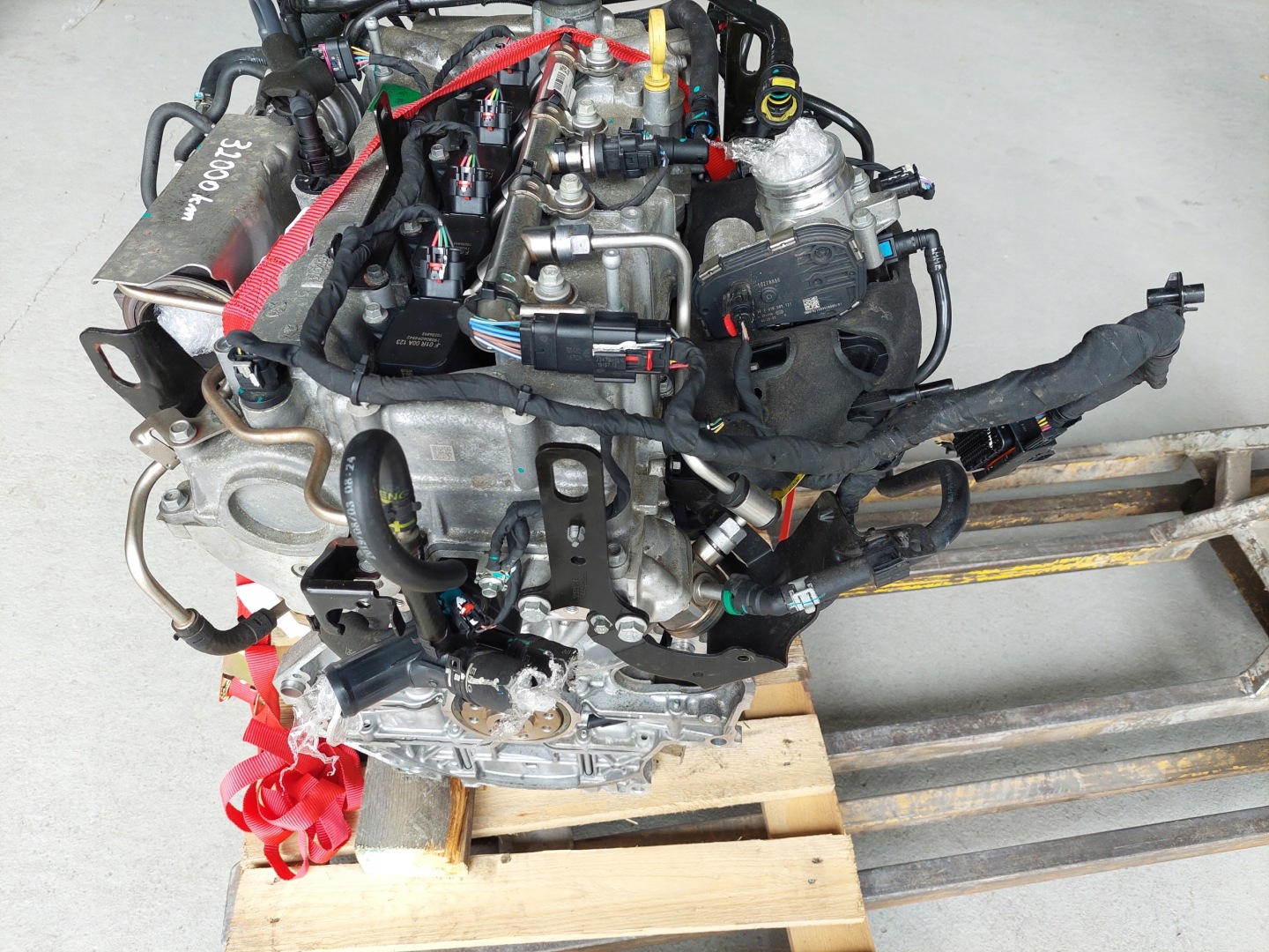 engine complete 15E4E MG HS and 1.5 T TGI AUTOMAT