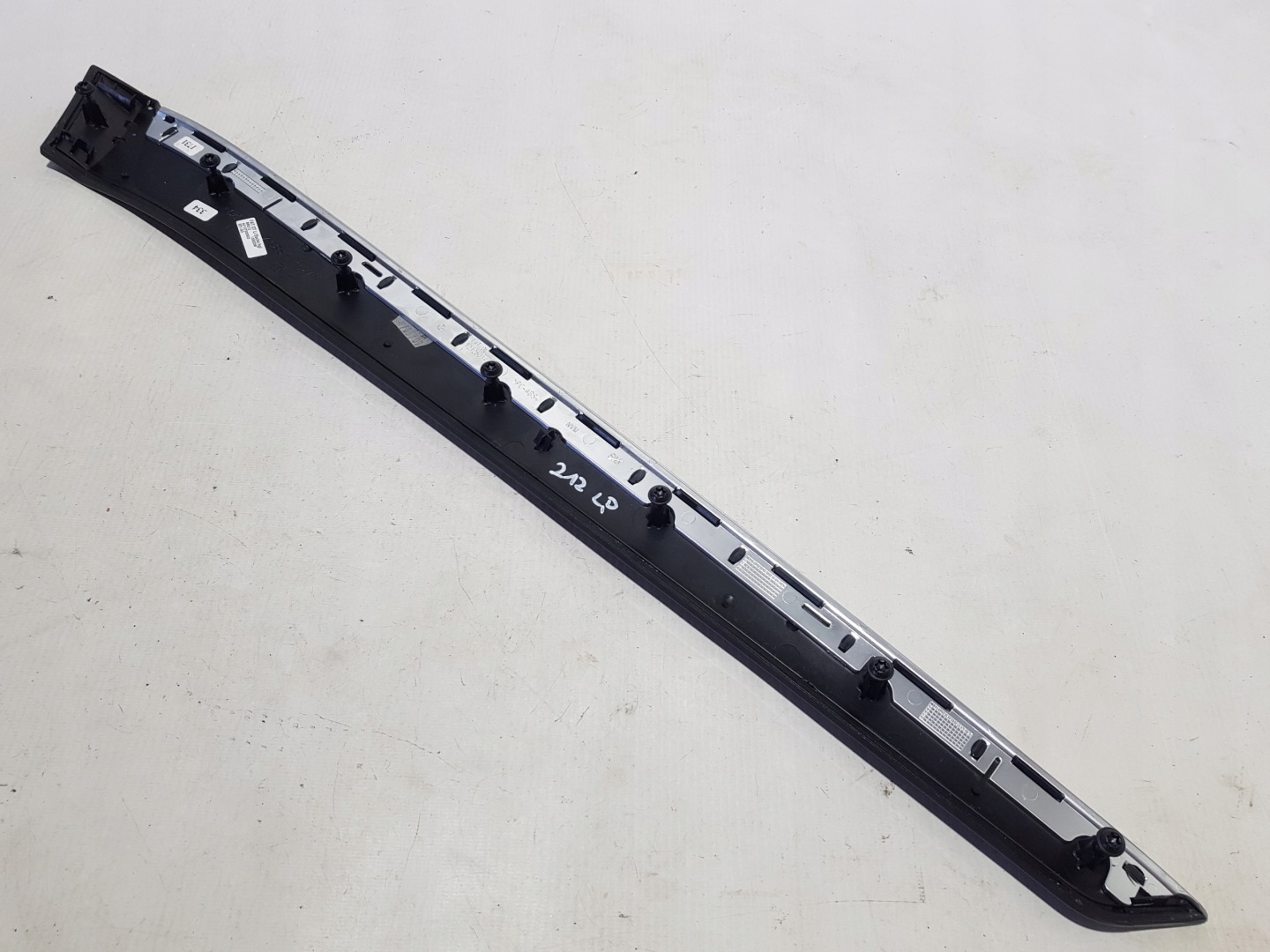 MERCEDES W212 DEKOR moulding door 2127200622 left front