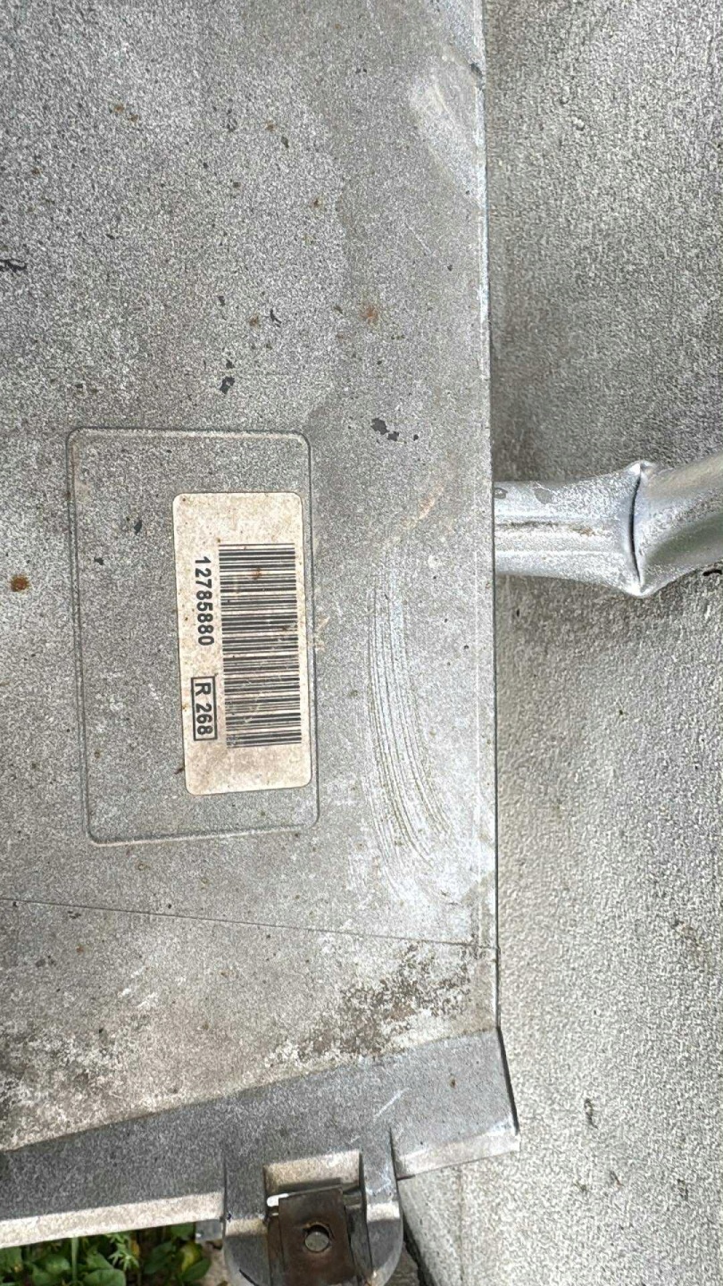 right moulding threshold SAAB 9-3 93 VECTOR ARC sedan kombi threshold colour 268