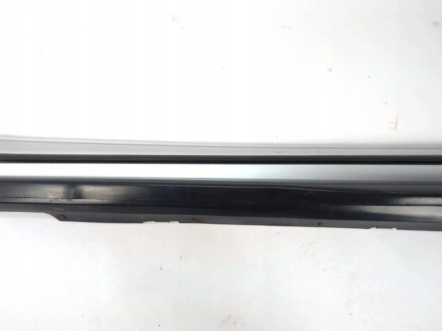 Chevrolet Camaro SS cap threshold left threshold 2016+