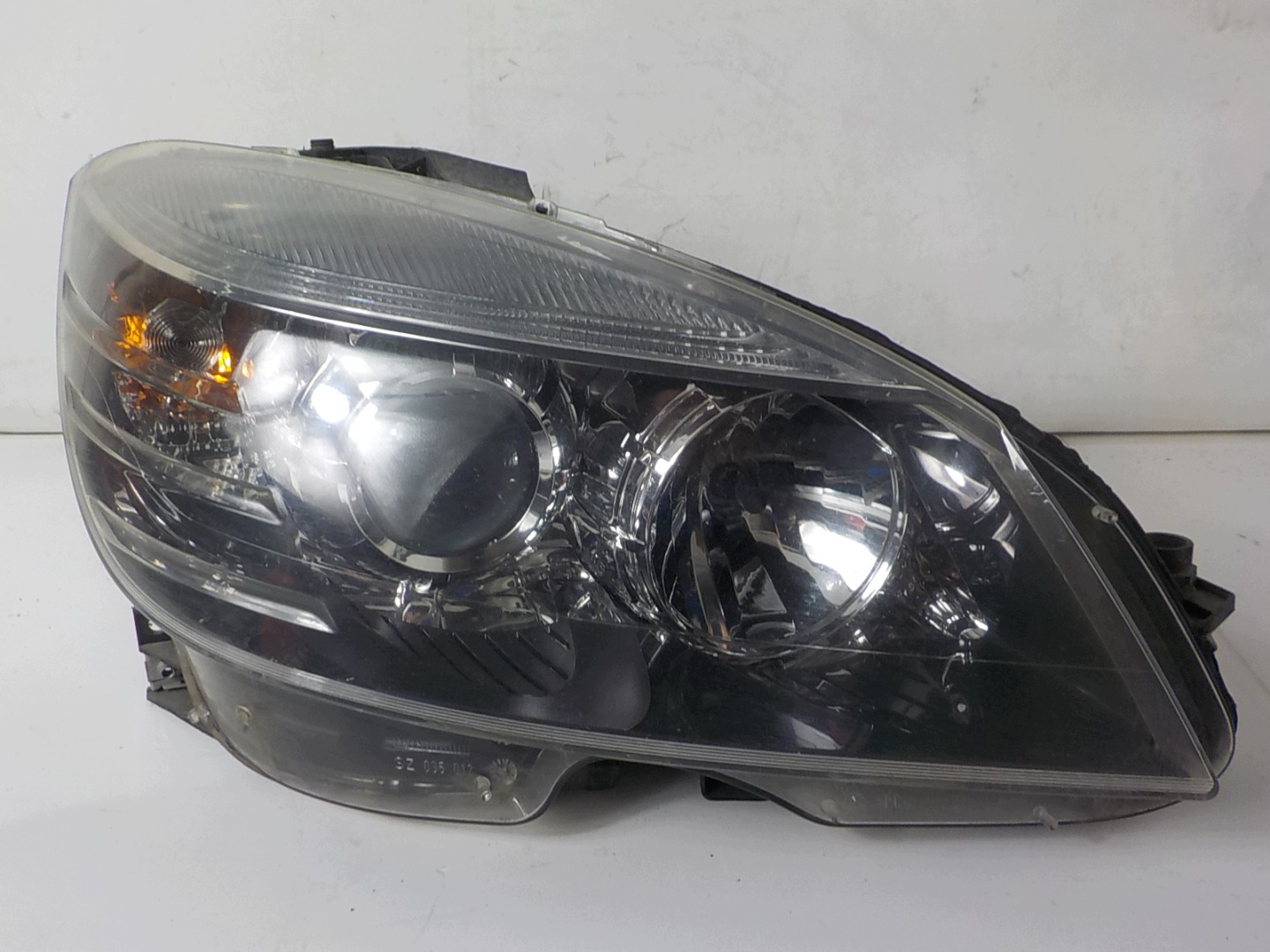 MERCEDES-BENZ CLC W203 light right front front UK A2039061000