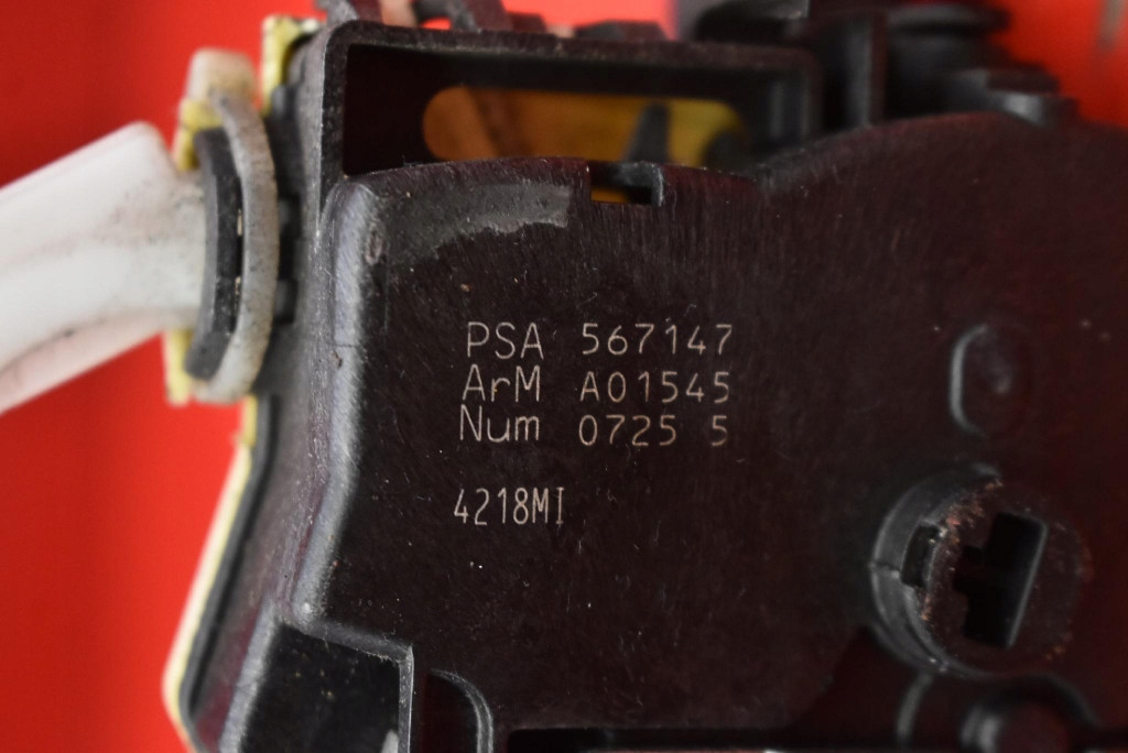 lock door right front front EU 567147 PEUGEOT 308 1 and T7 07-11