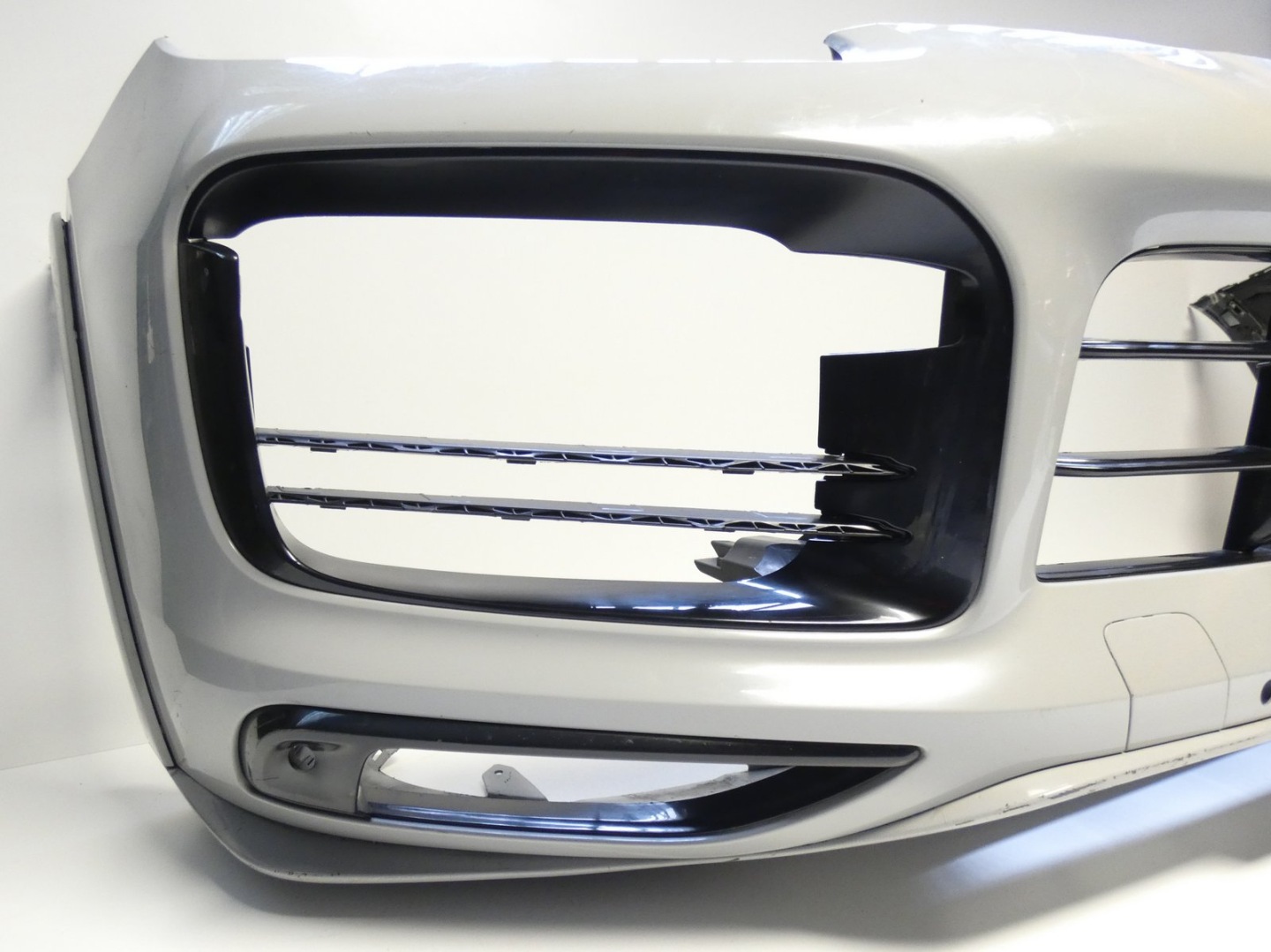 PORSCHE CAYENNE III 3 TURBO GTS 9Y0807221B below 4 PDC 18-24 front bumper