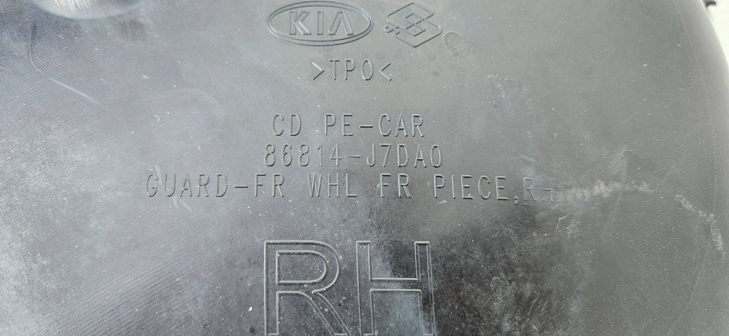 KIA Ceed 3 III 18- mudguard front front right 86814J7DA0