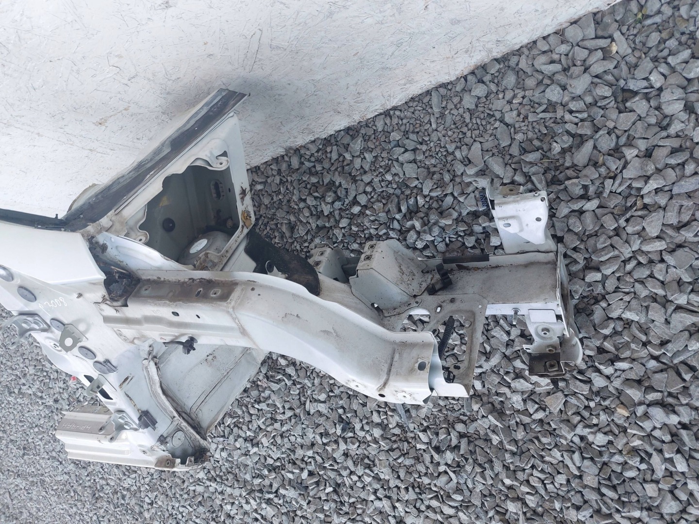 PEUGEOT 3008 and 09-16r pillar A quarter right front