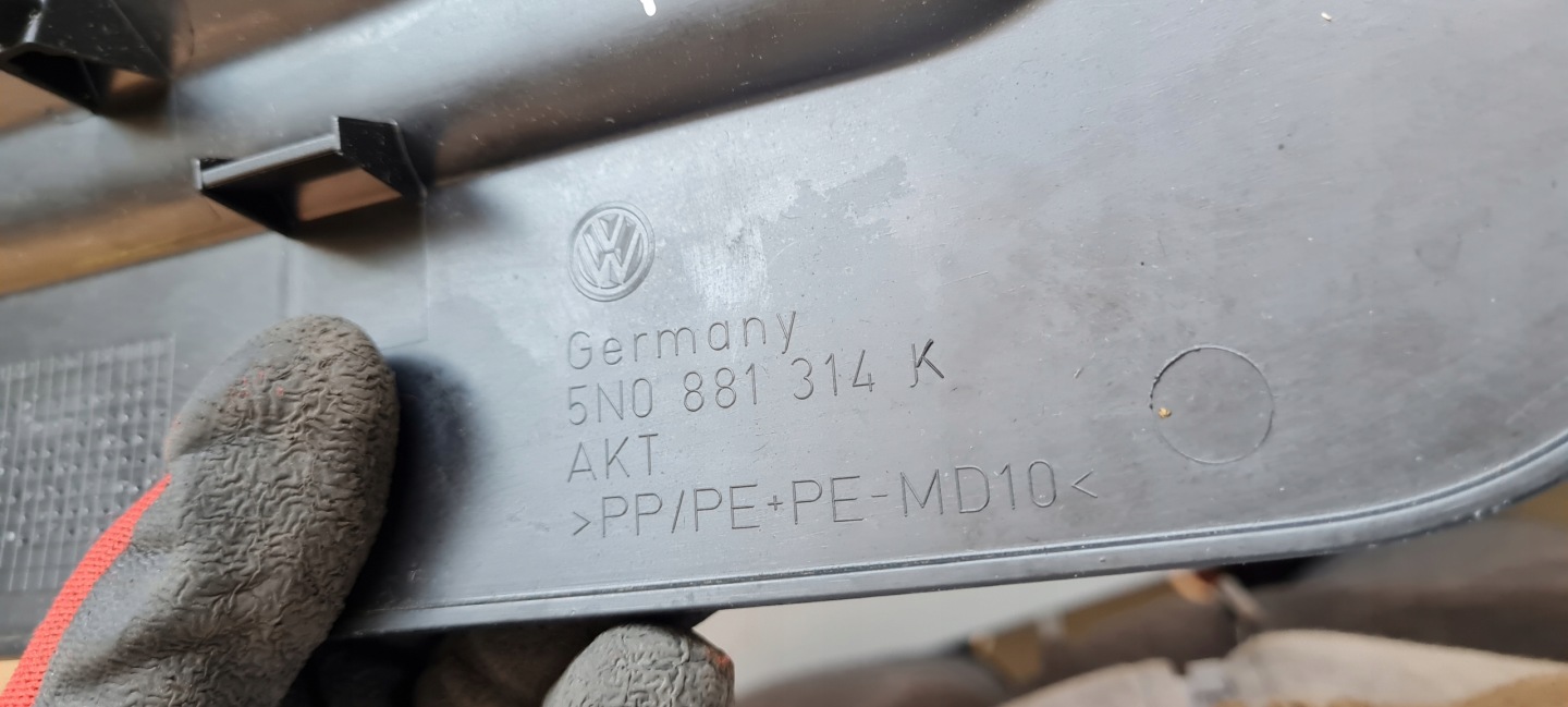 SQ5 8R Q5 LIFT blende abdeckung sitz rechts 5N0881314K