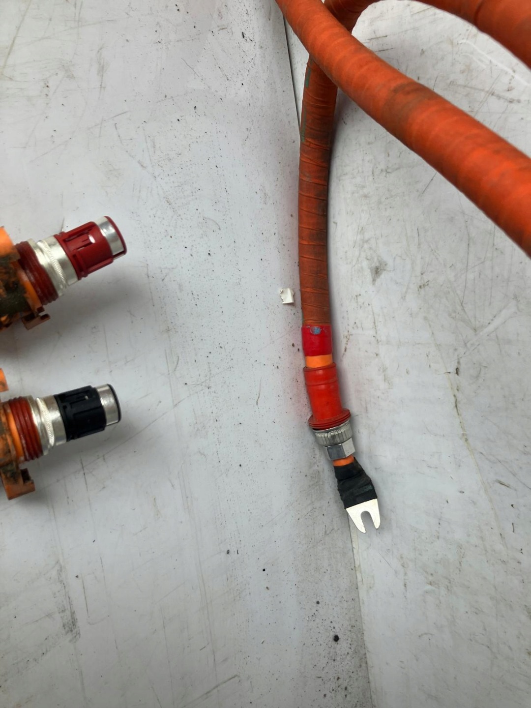 SPLITTER OKABLOWANIE modulo TESLA MODEL S 1097000-10-E