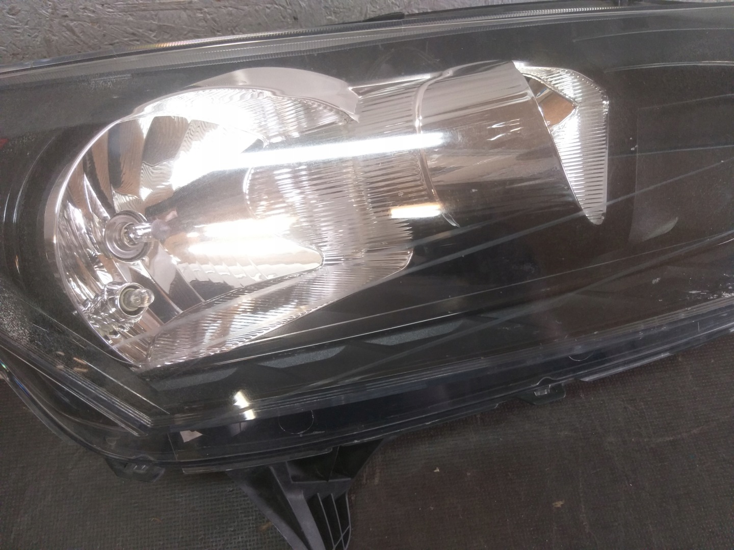 light front right FORD CONNECT MK2 FT11-13W029-DB