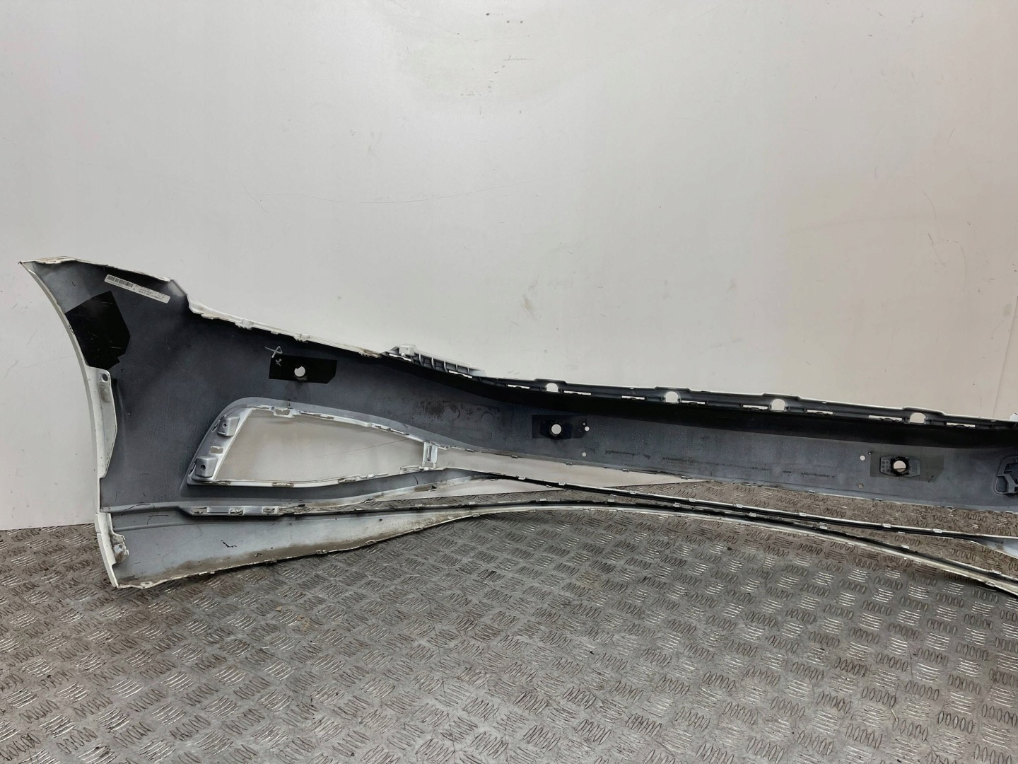 bumper front front Volkswagen PASSAT B8 3G LIFT 19- 3G0807221E PDC