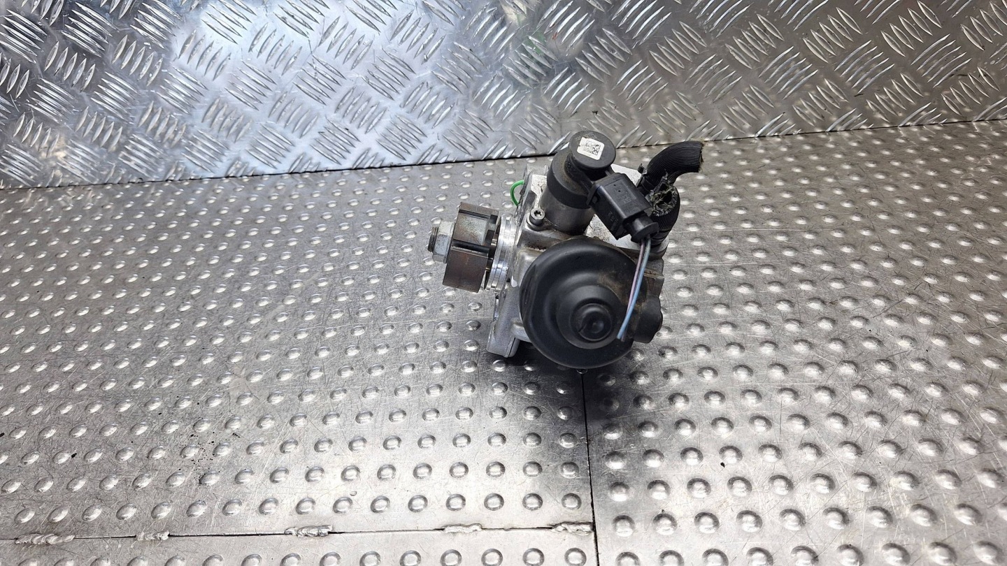 Einspritzpumpe 03L130755AC AUDI A4 B8 A5 8T A6 C7 4G Q5 2.0 TDI CGL
