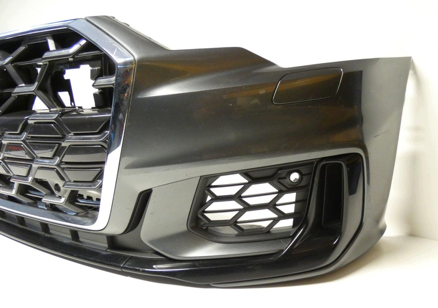 AUDI A6 C8 LIFT S-LINE 4K0807437D below 6 PDC washer 2024- front bumper