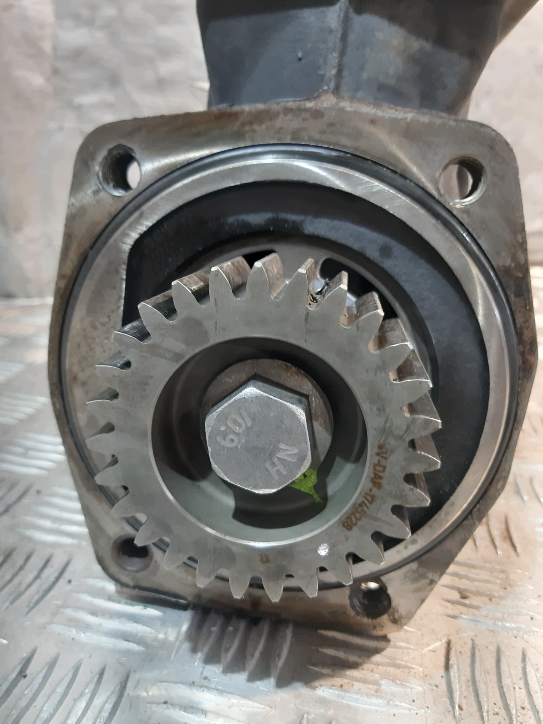 WABCO compressor; air 912 518 207 0