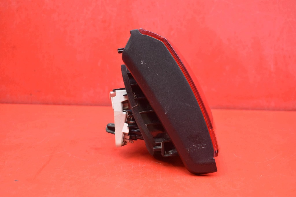 light left rear part rear 5G0945093R VW GOLF 7 VII 5D HB 12-17