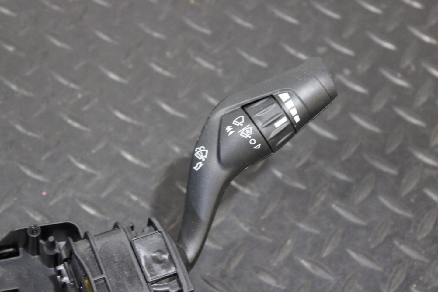 DEVIO LUCI DEVIO tergicristalli indicatori di direzione FORD RANGER V 5 LIFT JB3T-14B522-GD
