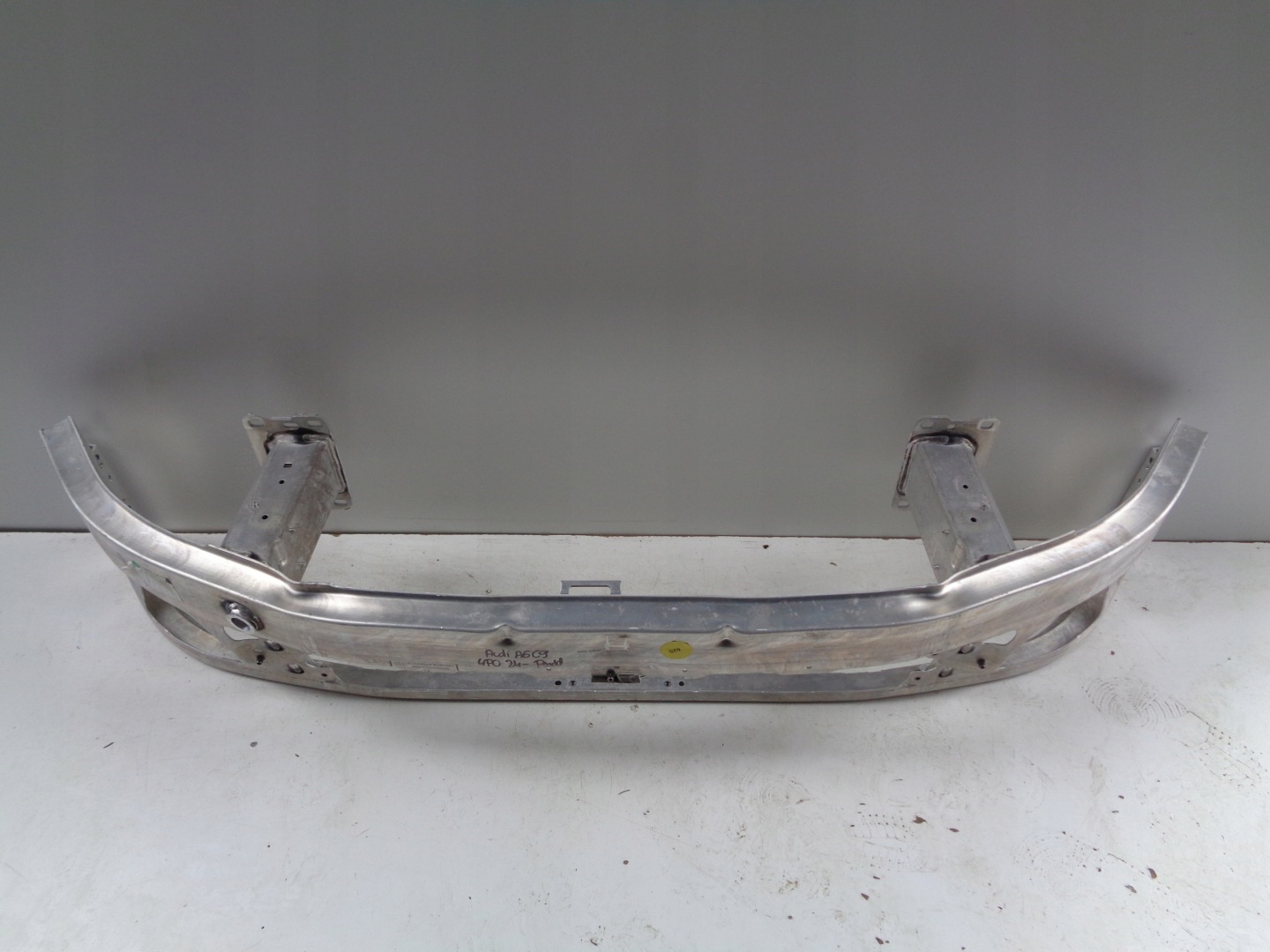 pillar bumper support front AUDI A6 C9 4P 4P0 24