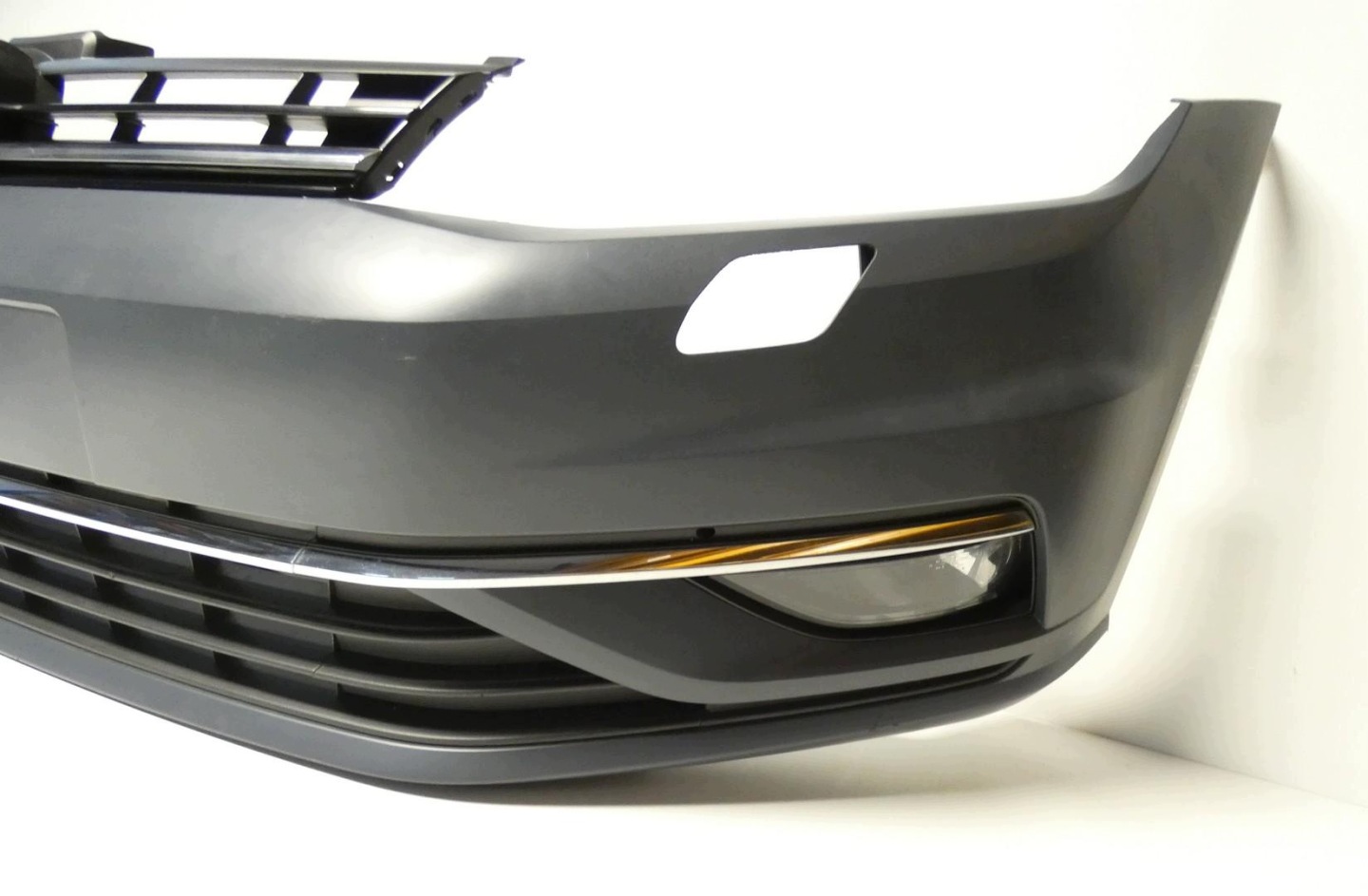 VW GOLF VII 7 LIFT 5G0807221FL below washers 2016-2020 front bumper