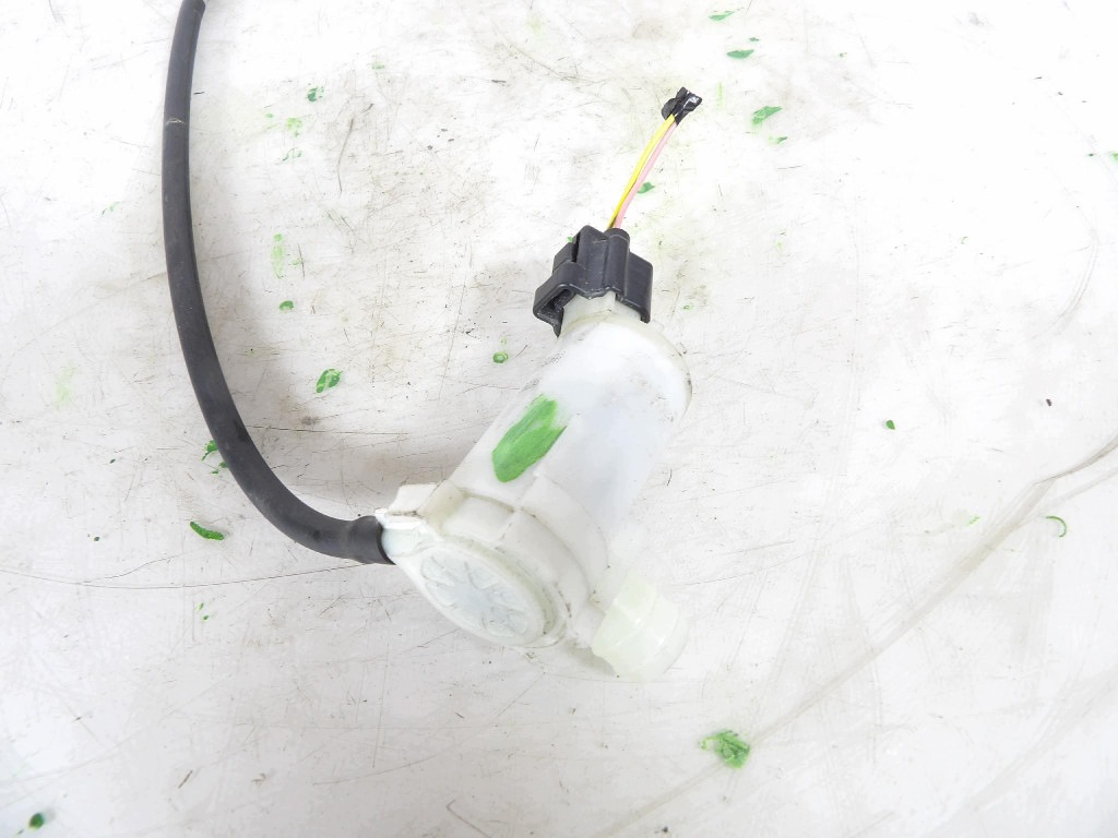 SUZUKI SX4 S-CROSS LIFT pump washers windows