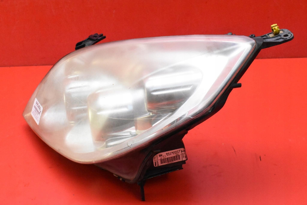 REFLEKTOR left light front lens EU 93192377 OPEL VECTRA C LIFT 05-09
