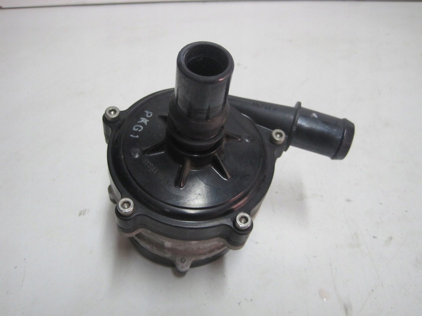 water pump HYUNDAI KONA 25100-03HZ1