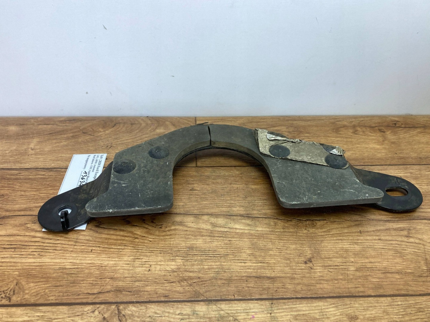 sider pomocnicza console mostu rear part Ford Escape IV 2020+