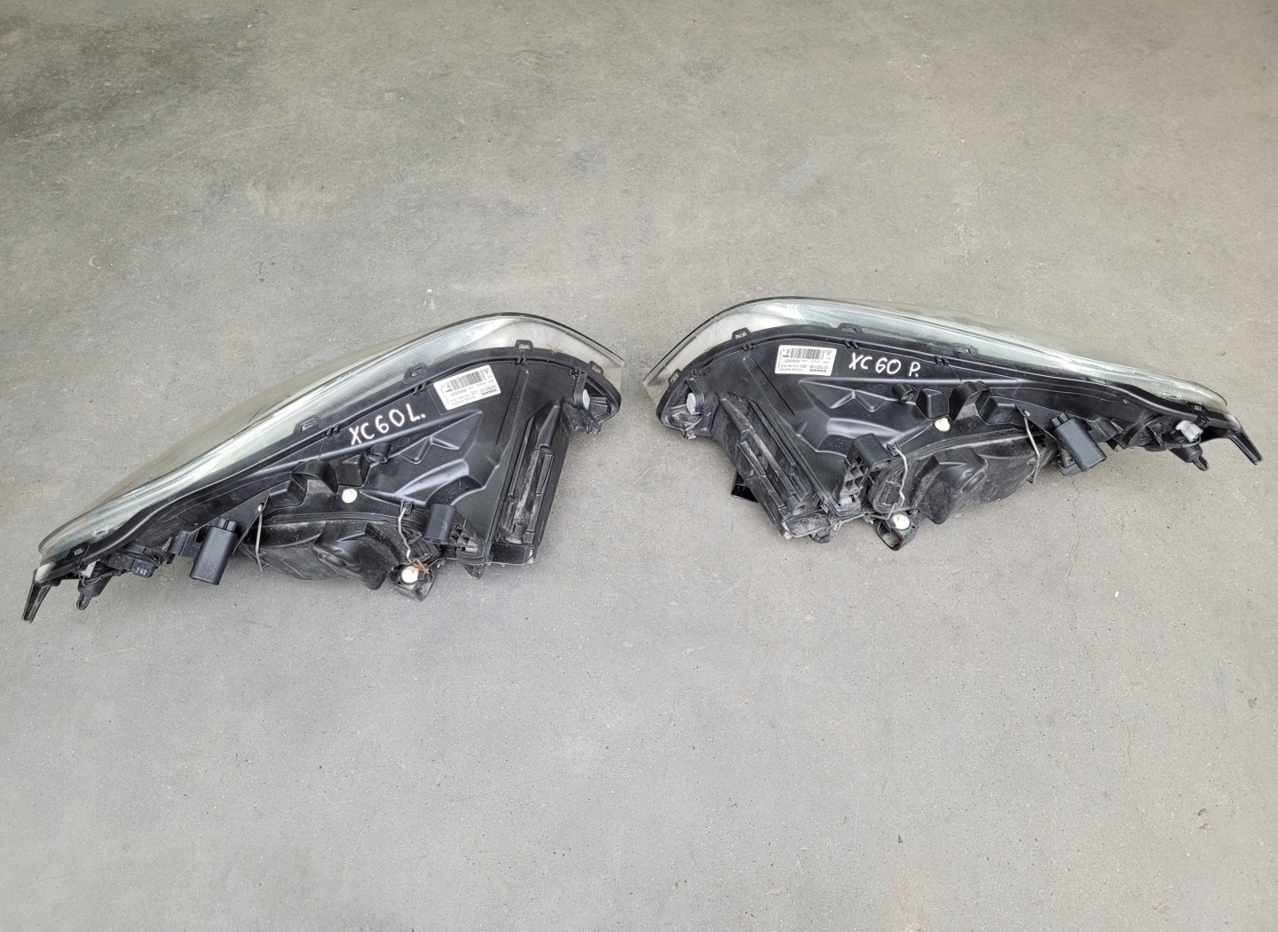 light front left front XENON left EUROPA VOLVO XC60 and