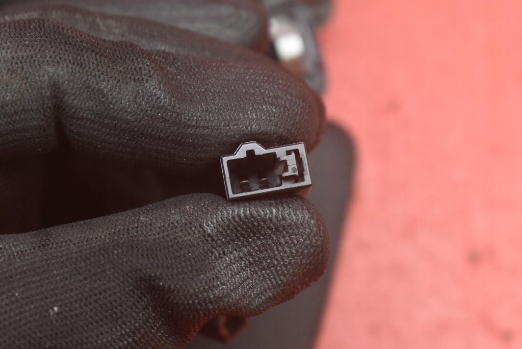 Blende Abdeckung PRZECIWSLONECZNA EU AUDI E-TRON 55 18-21