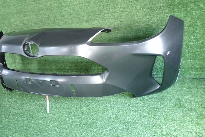 TOYOTA YARIS IV CROSS Frontstoßstange vorne