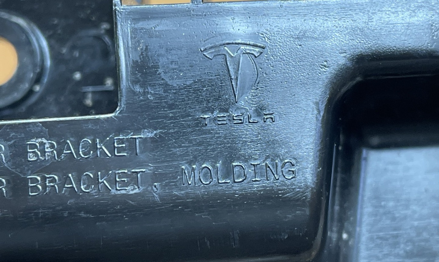 TESLA MODEL Y SUV 2020- držák držák prístrojovka nárazníku záď 1494045-00-E