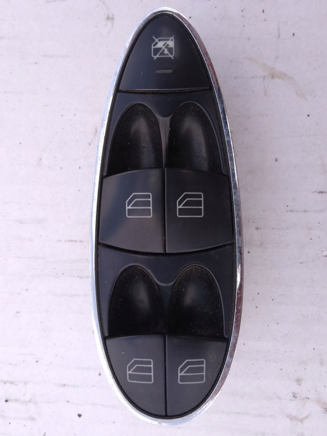 panel ovládání okna A2118219951 MERCEDES E W211
