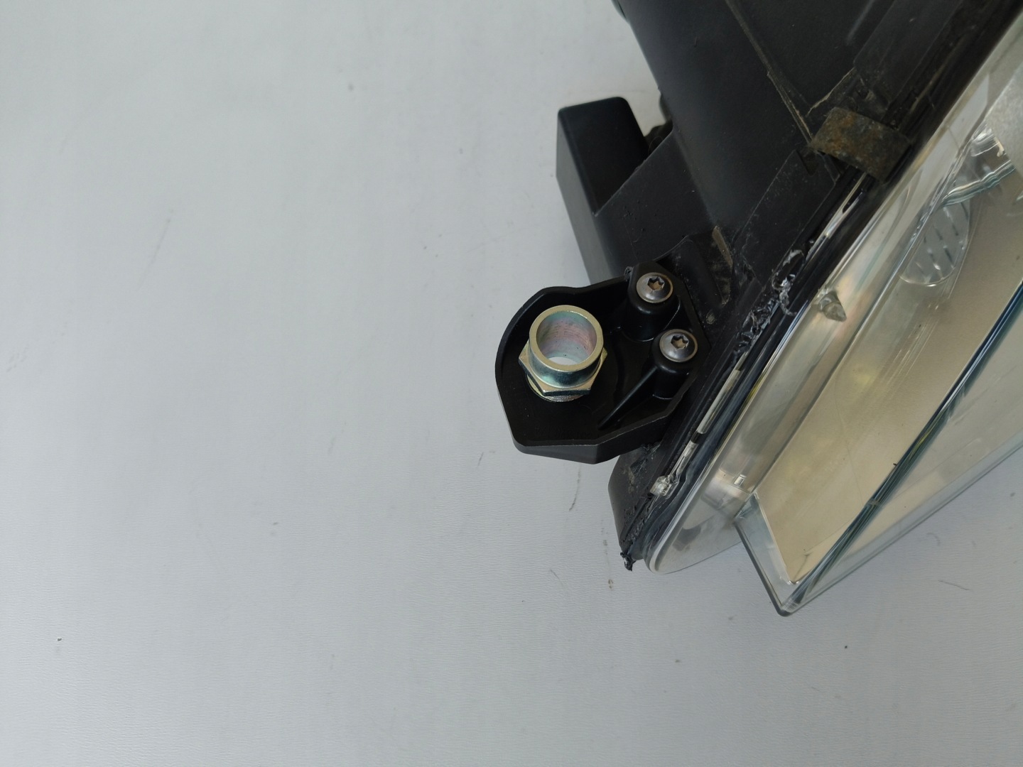 light left REFLEKTOR MERCEDES C-KLASA W204 07-10 XENON