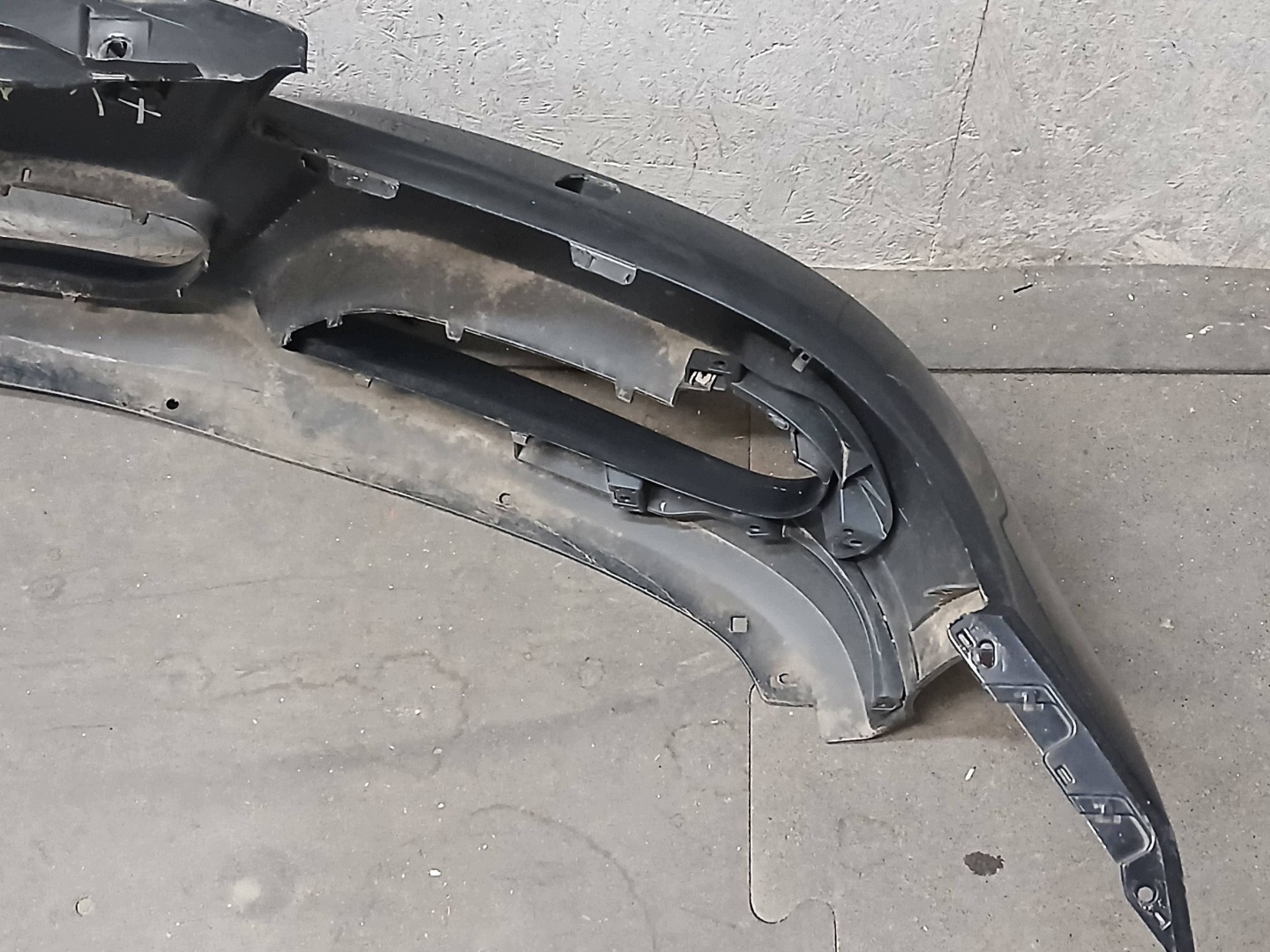 bumper front BMW III 3 E90 E91 LIFT