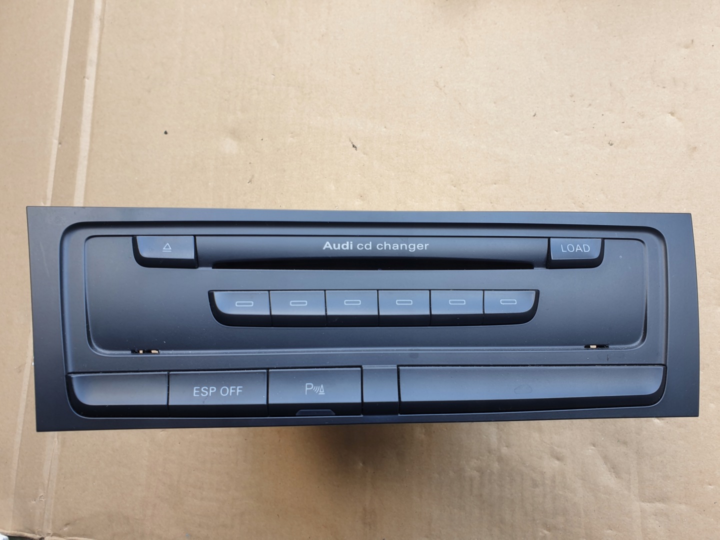 changer CD AUDI A4 B8 A5 2008- 8t1035110C