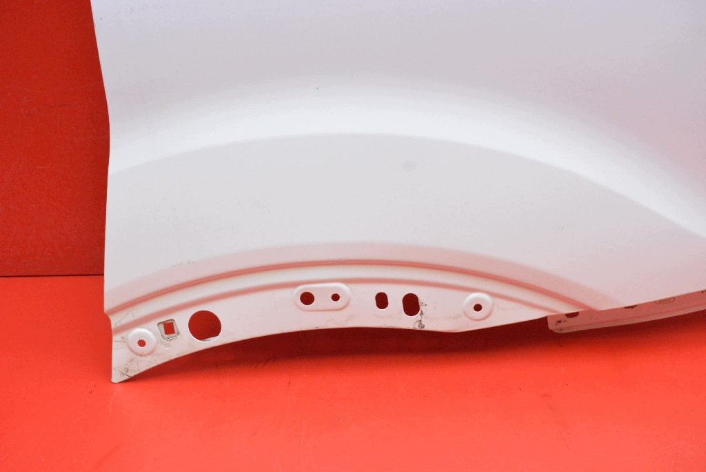 fender right front front white BK3116E128 FORD TRANSIT MK8 LIFT 14-26