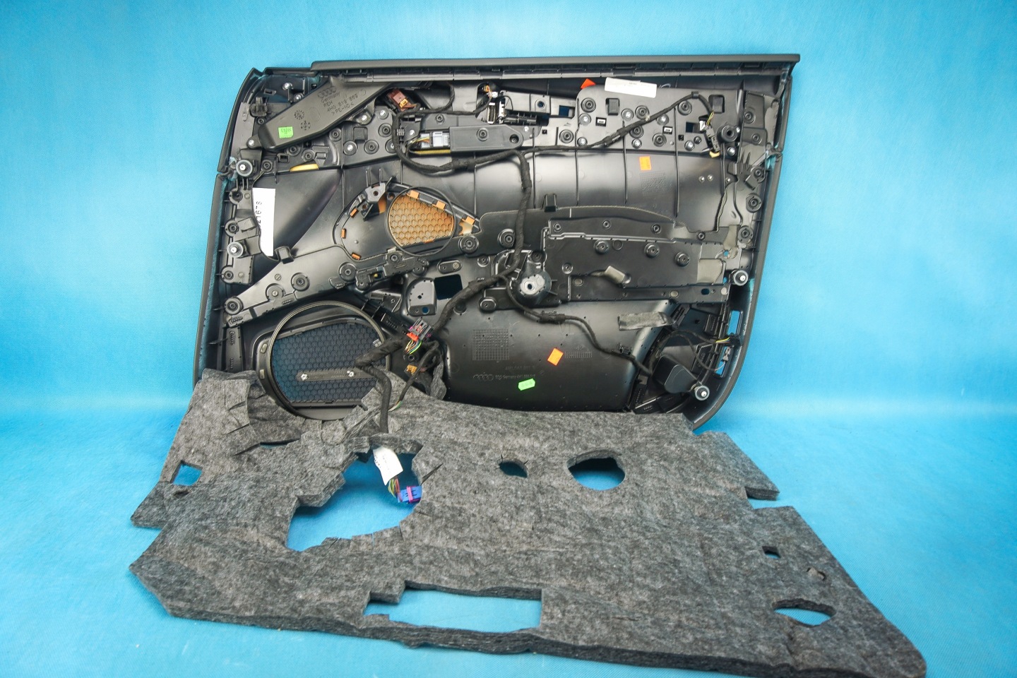 upholstery side door front left Audi Exclusive Audi A8 4H 4H1868017