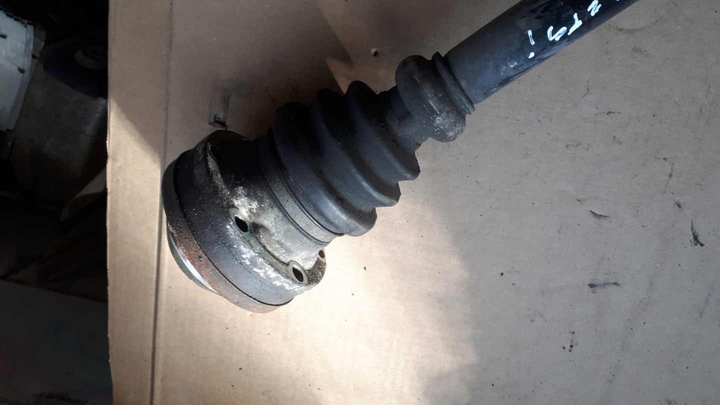 A4 B7 semi-axis right right front 3.2 V6 8E0407272CA