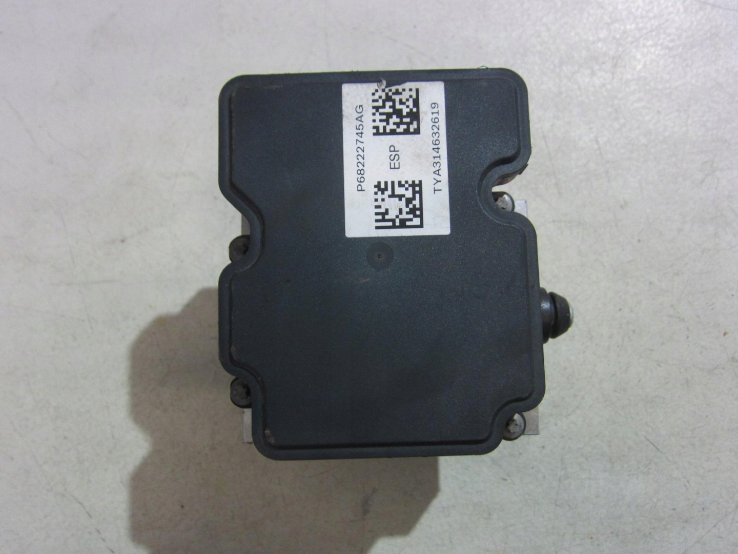 CHRYSLER PACIFICA 17R pump ABS brake 68222745