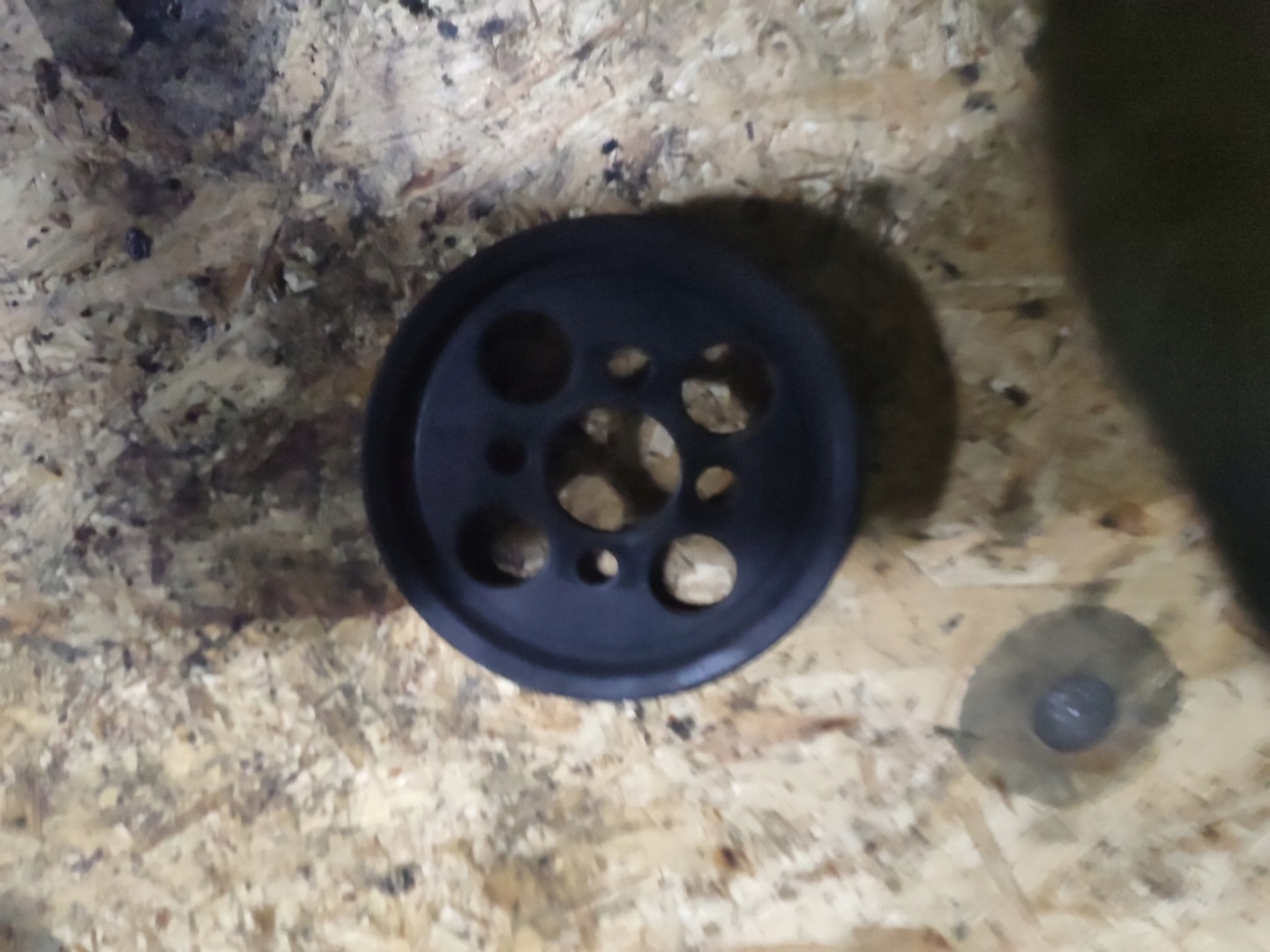 CUSCINETTO TENDICINGHIA pompy SERVOSTERZO VOLVO 3073182