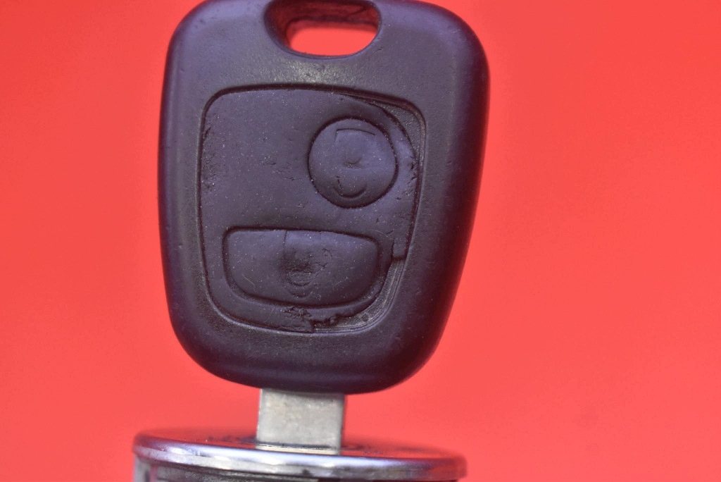 ignition key PEUGEOT 206+ plus 1.1 8V 60 KM 09-13