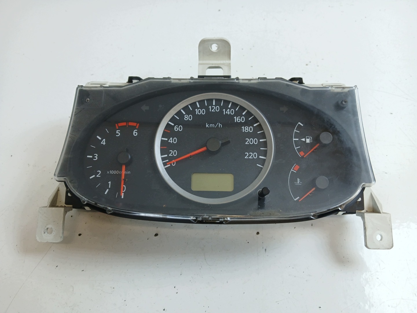 NISSAN ALMERA TINO 2.2 D dials dials BU714
