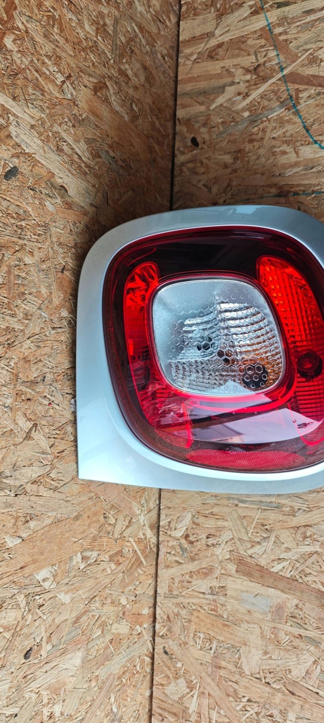 light rear rear part side right Smart ForFour II W453 265502707R
