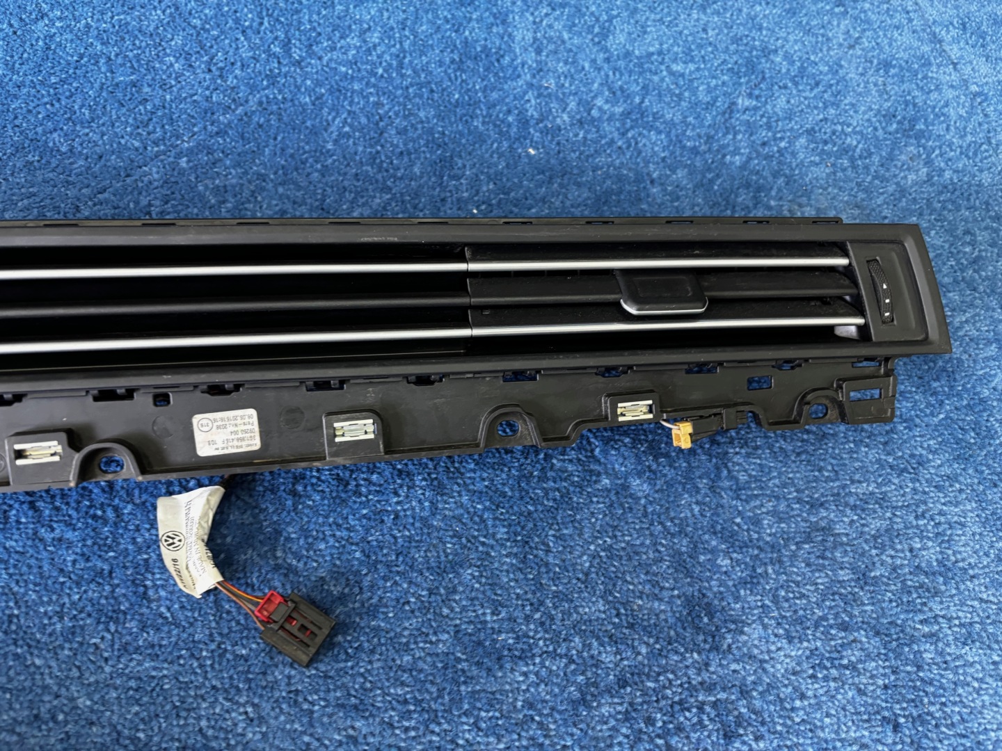 VW PASSAT B8 grid air conditioning devices central CENTRALNA PANEL 3G1858416F