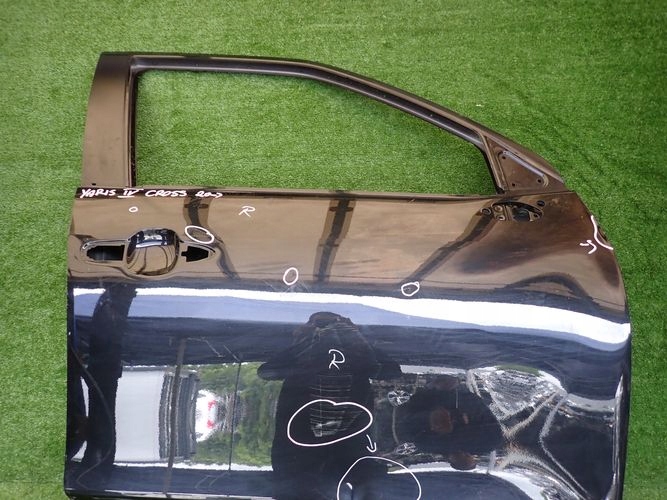 TOYOTA YARIS IV CROSS door right front front