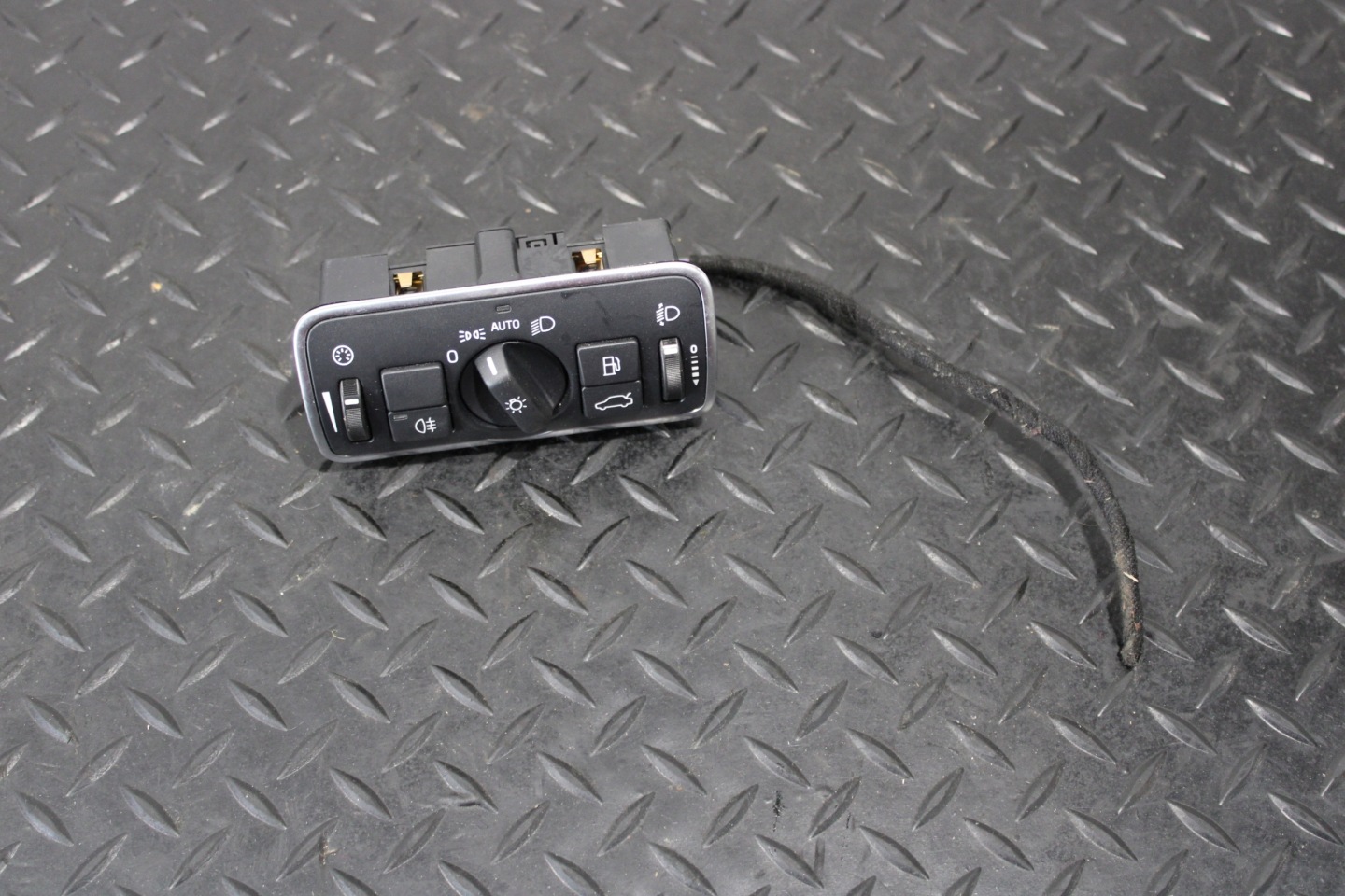 interruttore luci VOLVO XC60 LIFT 2016 31443841
