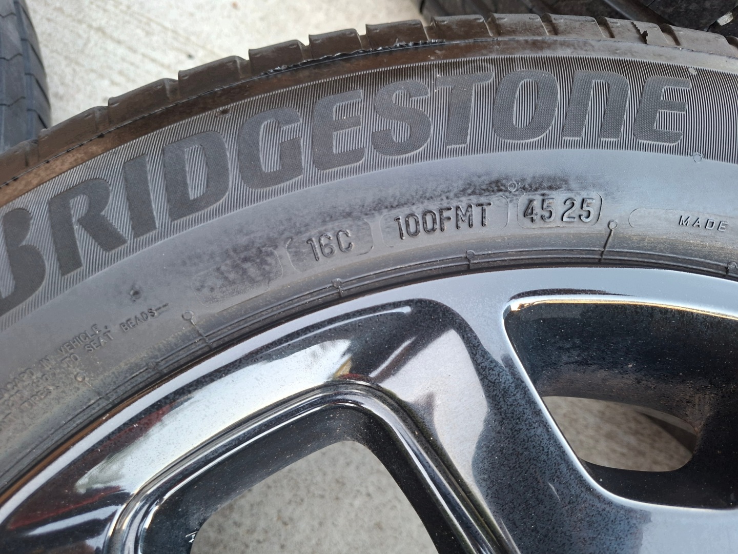 wheels tyres Bridgestone 225/55 discs aluminium disc R18 JEEP COMPASS II