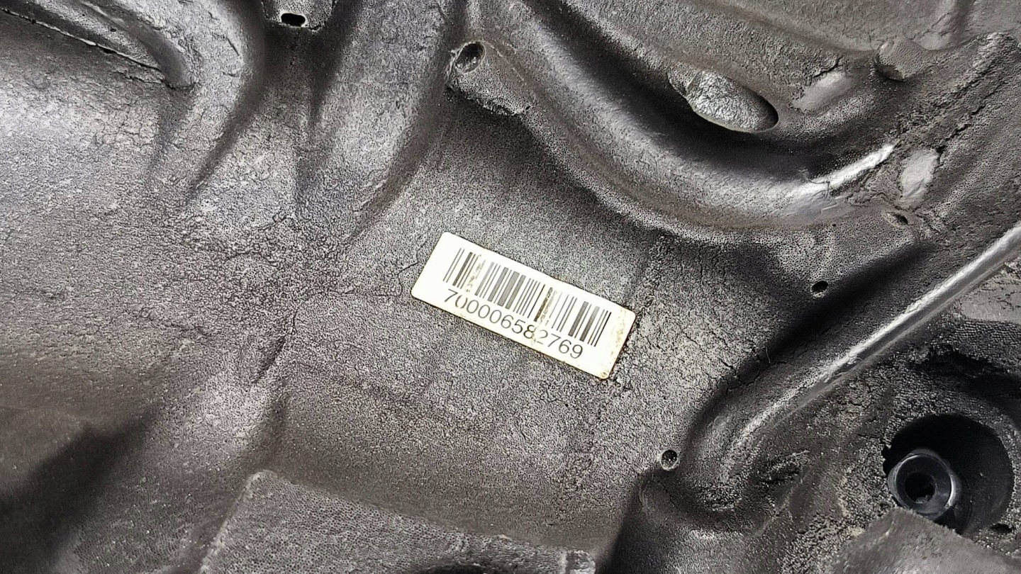 motor cover 31686823 VOLVO S90 II