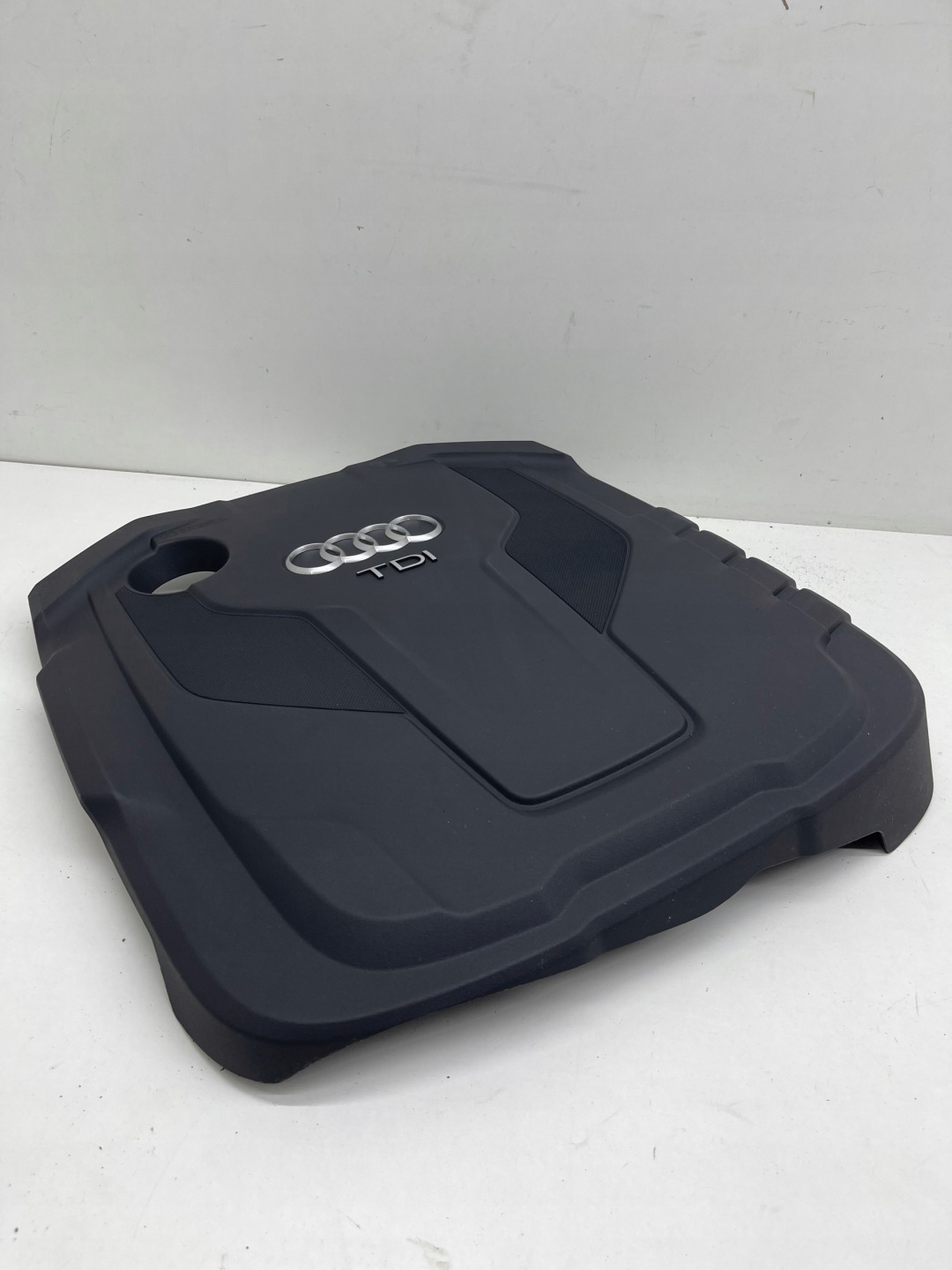 AUDI A4 B8 A6 C7 2.0 TDI cover engine housing cover upper CALA original!
