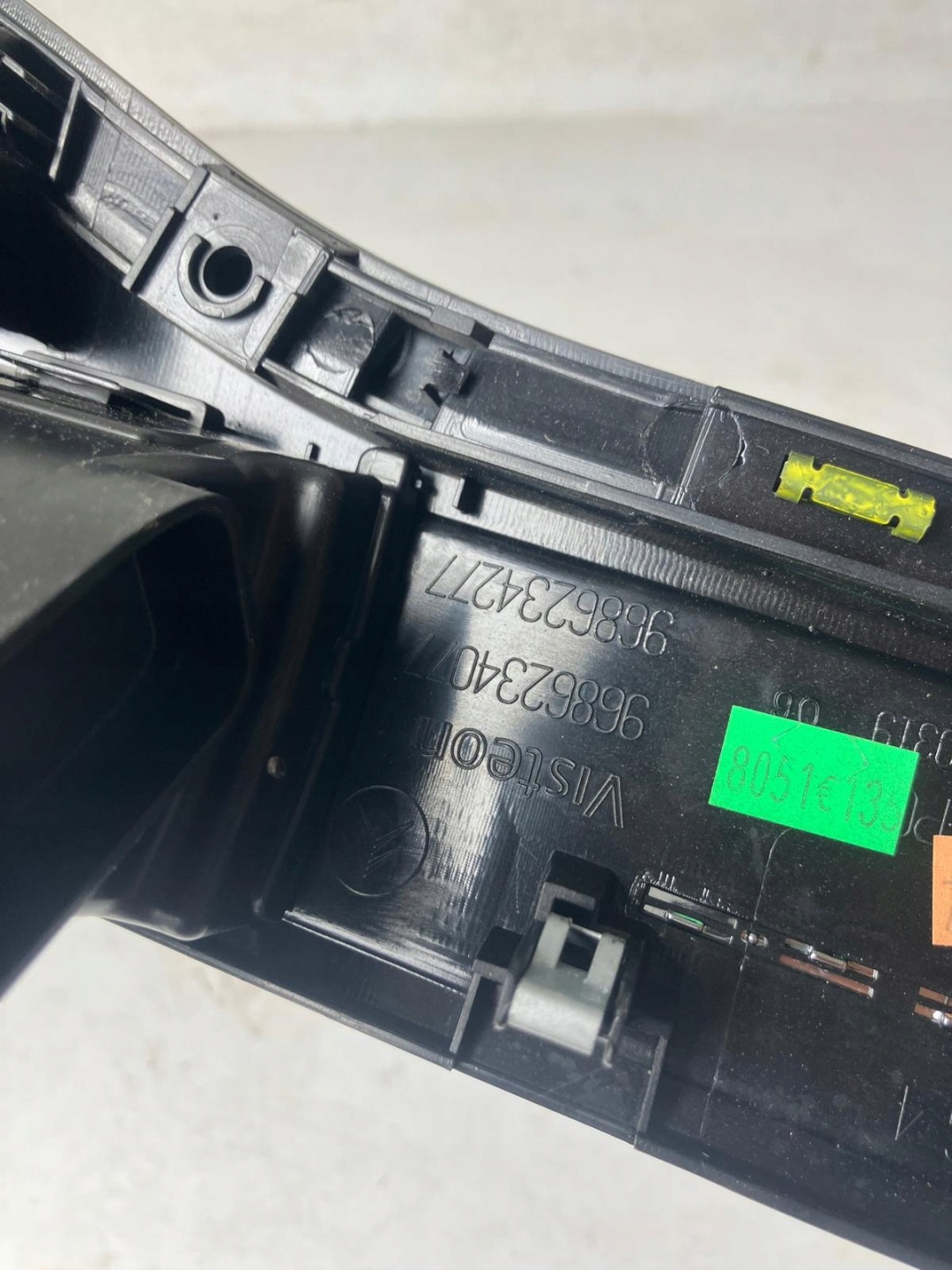 DEKOR Console Châssis Navigation CITROEN C5 III X7 LIFT 9686234077