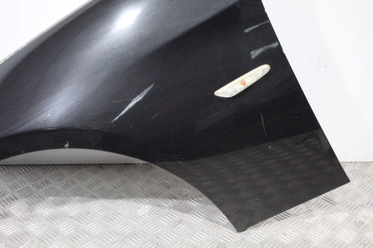 fender left front BMW 3 E90 E91 LIFT
